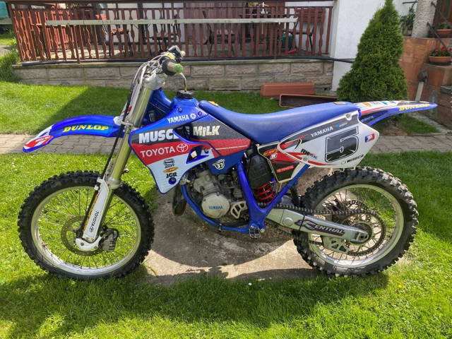 Yamaha YZ 125