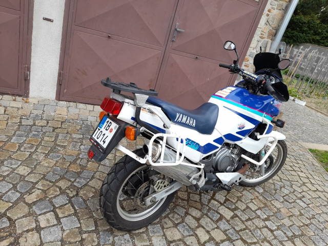 Yamaha xtz 750