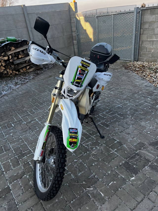 Suzuki Dr 350