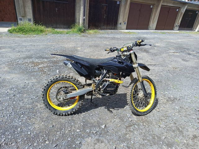 Zdravím prodám dirbike 250ccm