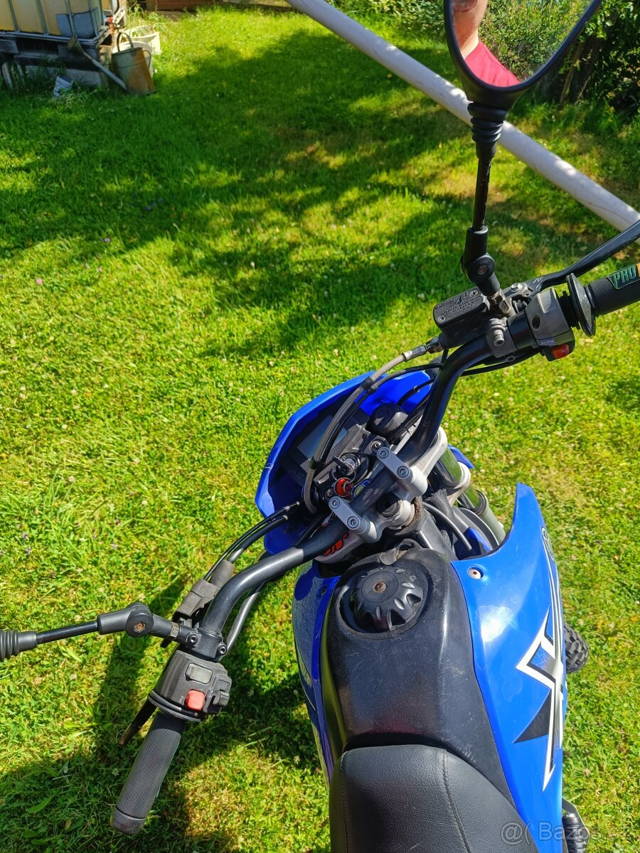 Yamaha XT 125 r
