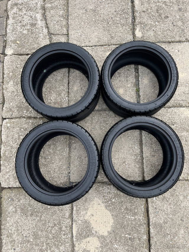 Pnematiky na Čtyřkolku