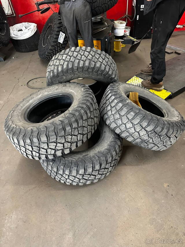 Pneu 285/75/16 BFGOODRICH KM3