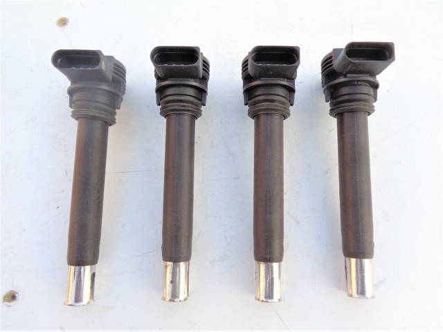 Škoda VW Audi Seat 1.8TSI 2.0TSI zapalovací cívka 06H905115A