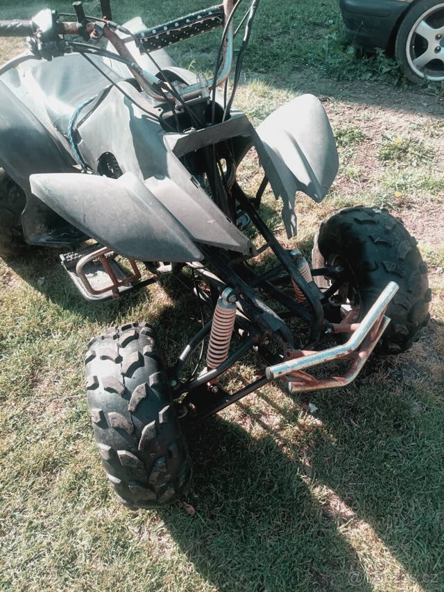 Čtyřkolka 250ccm