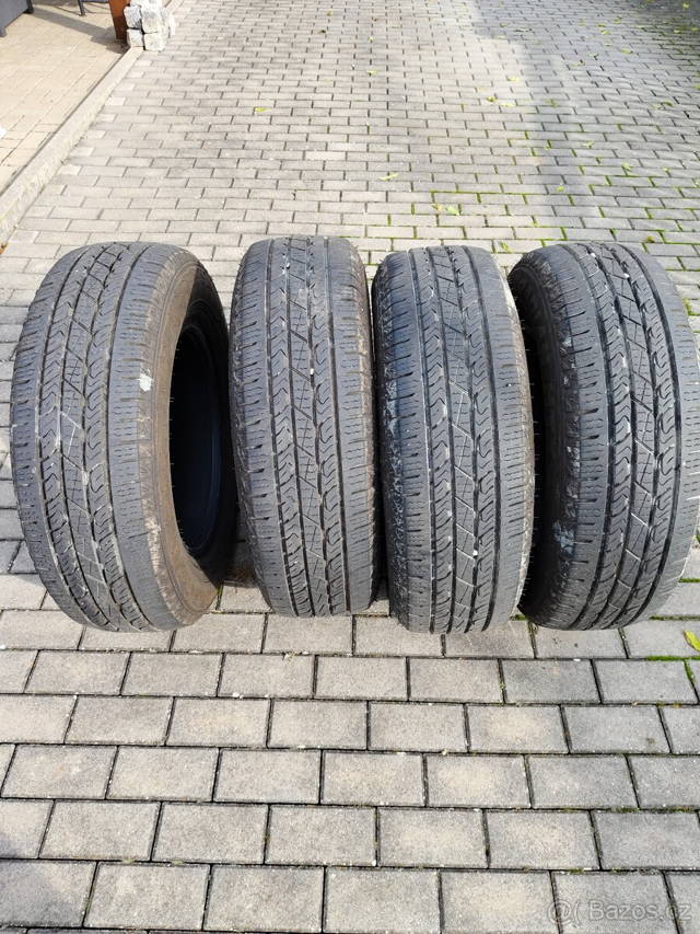 Pneumatiky offroad Nexen celoroční 235/70 r17