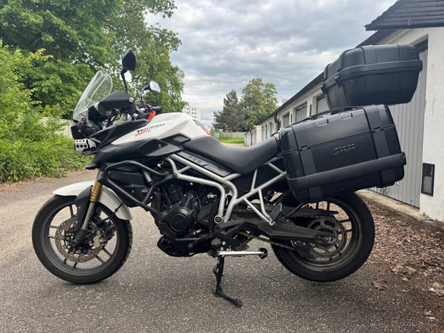 Triumph Tiger 800