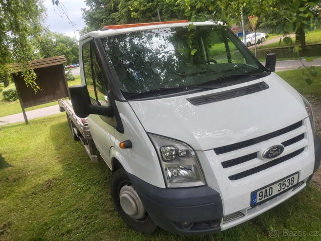 Ford transit odtahovka