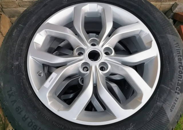 Zimní sada 5x120 R19 Range Rover Discovery 5
