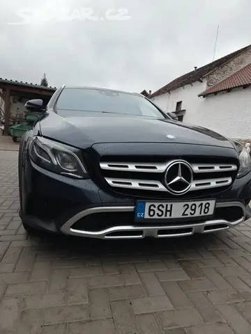 MB E 220d 4Matic,AllTerrain,Tažné,Webasto,Kamera