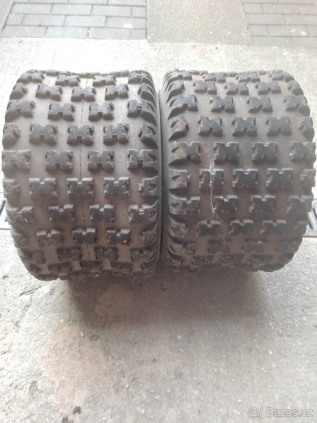 Terénní gumy na čtyřkolku