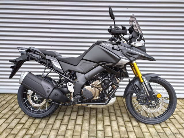 Suzuki V-Strom 1050 DE (ČERNÁ)