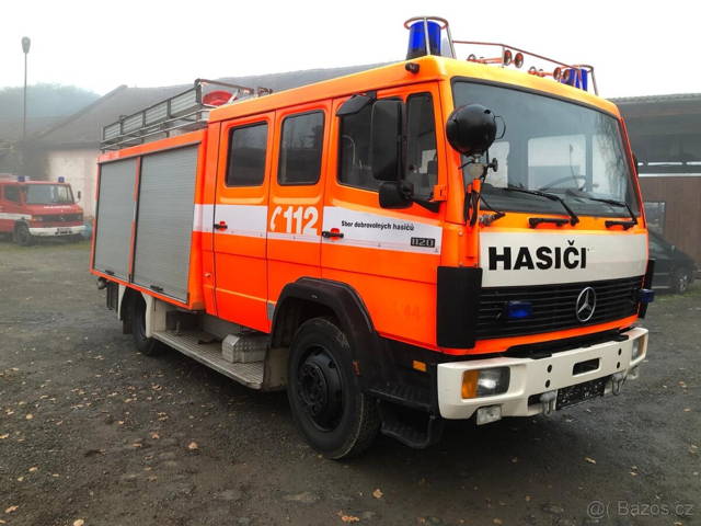 hasičské požární vozidlo