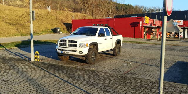 Dodge ram 1500 lifted mnoho úprav LPG