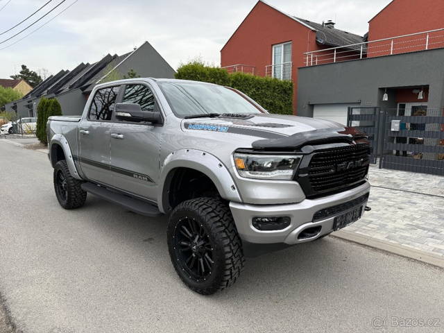 DODGE RAM 1500 MOPAR21 HEMI DPH