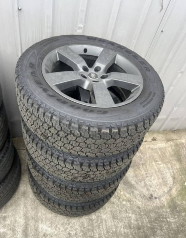 Originál Alu sada Land Rover / Defender r20 - 255/60/20 A/T