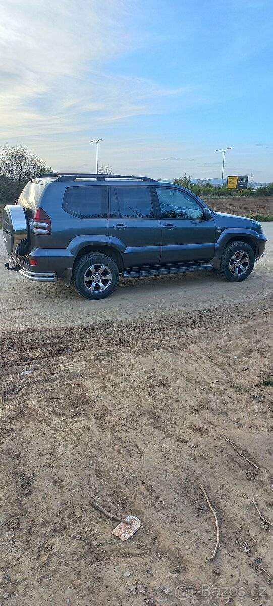 Toyota Land Cruiser 120