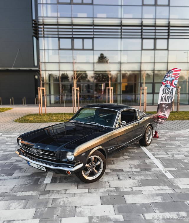 Ford Mustang 289 V8 FASTBACK