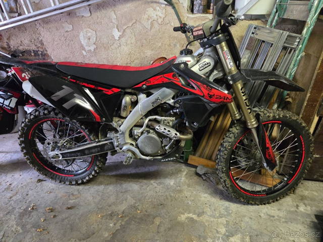 Suzuki rmz 250