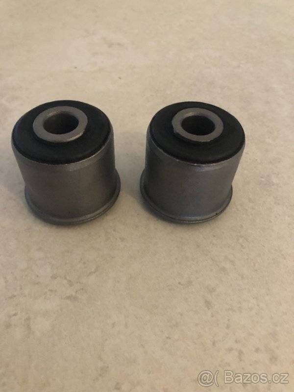 2x Silentblok panhardská tyč JEEP GRAND CHEROKEE WJ..