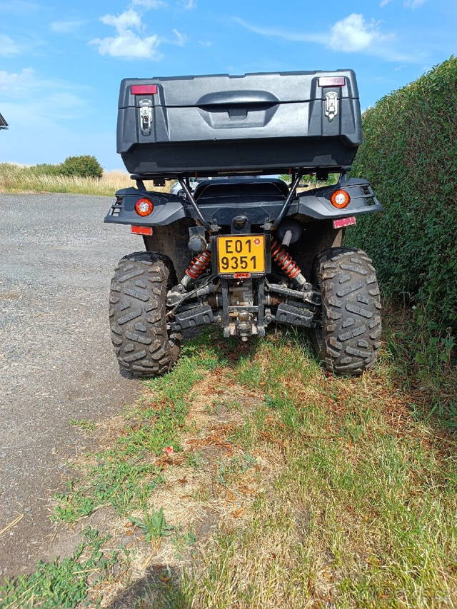 Čtyřkolka 4x4 s uzávěrkou