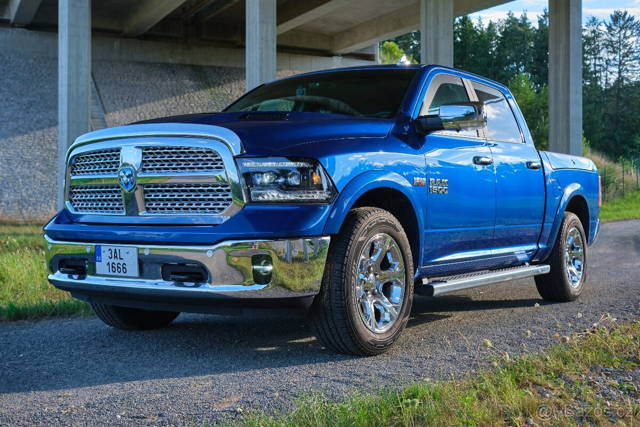 Dodge RAM 1500 Laramie Crew Cab 2018 RAMBoxy odpočet DPH