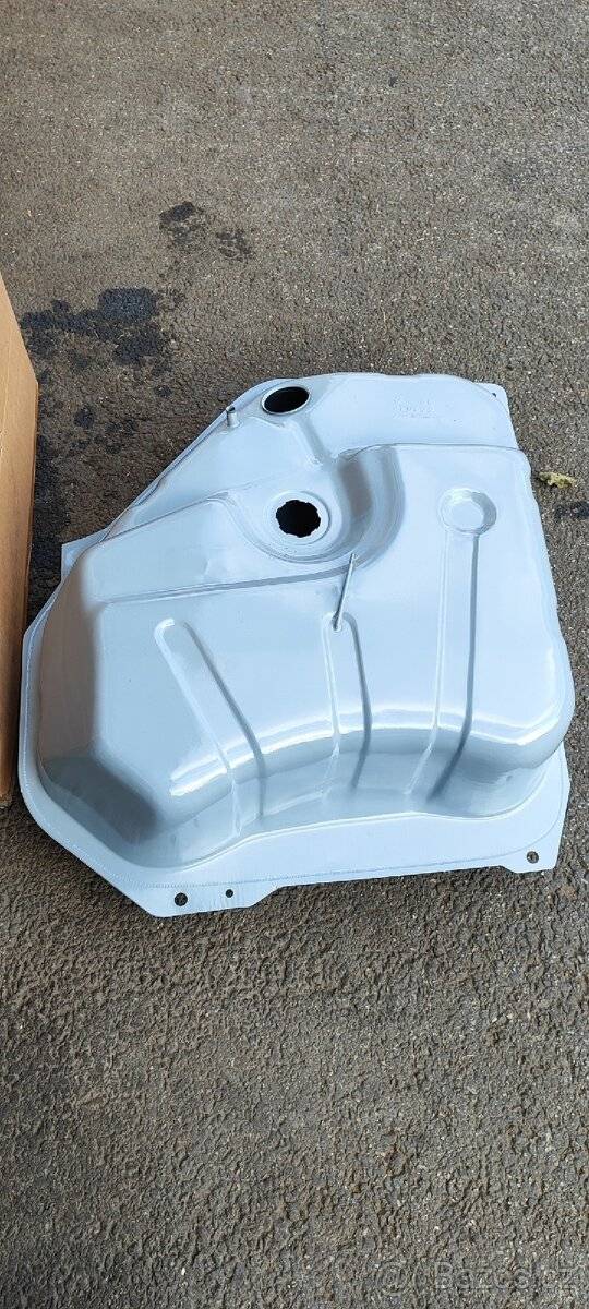 Prodám nádrž Ford Sierra