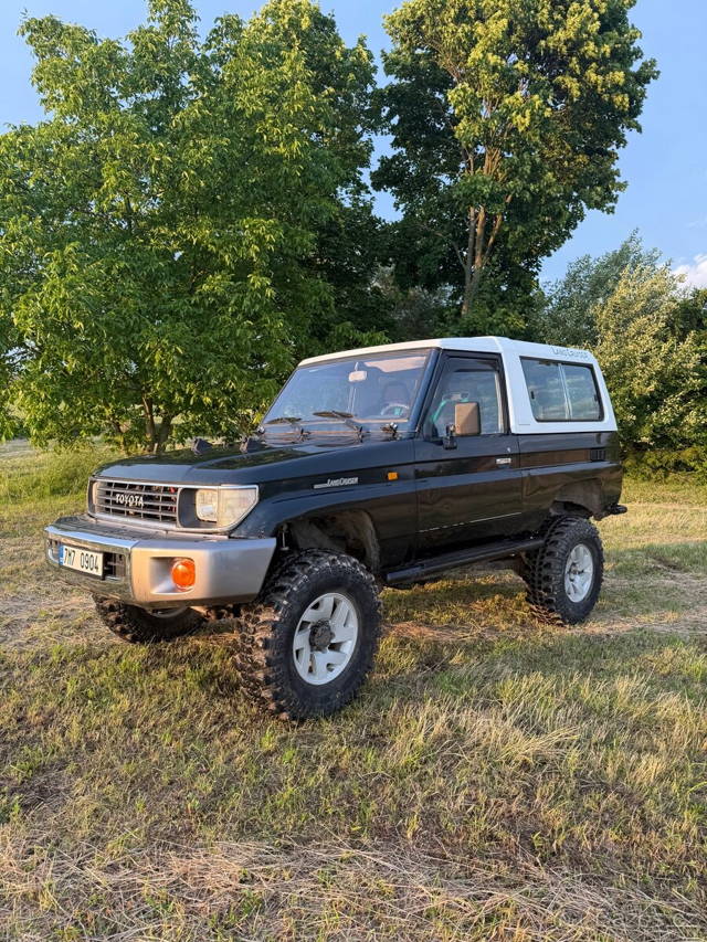 Toyota Land Cruiser KZJ 73