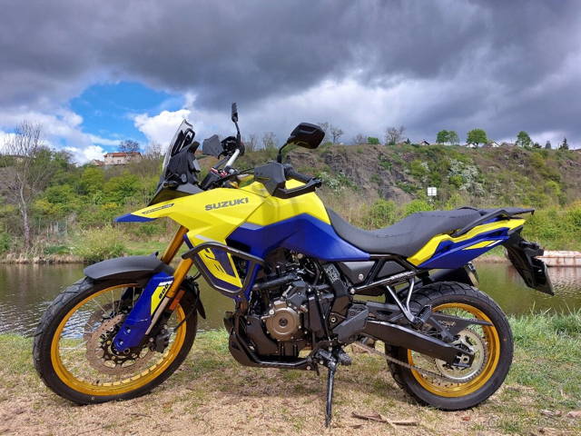 Suzuki V-Strom 800 DE 2024
