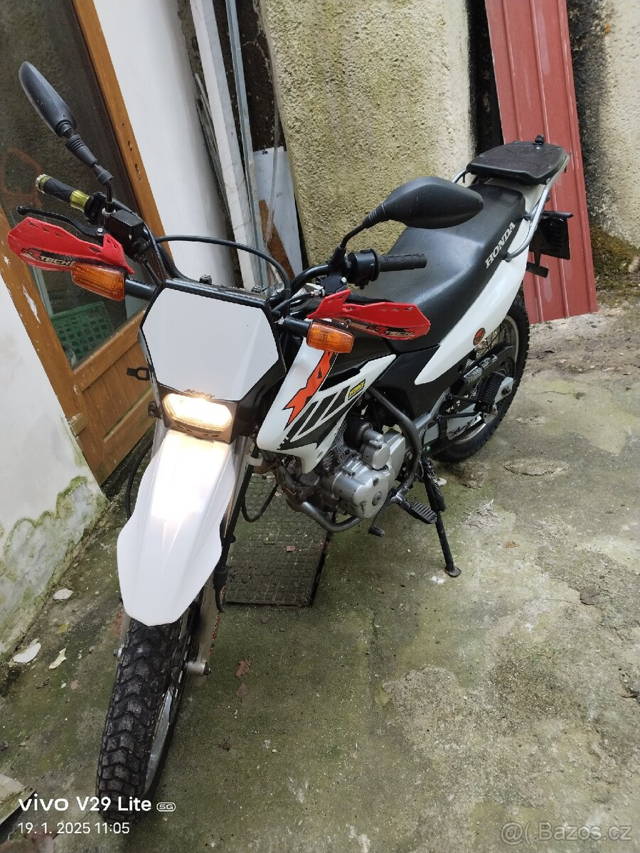 Prodám lehké enduro Honda xr 125L