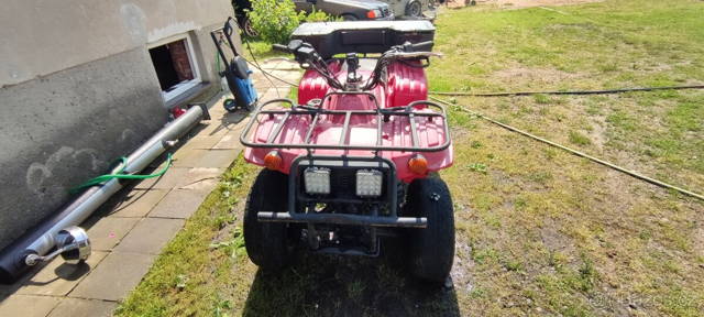Yamaha 4T s kardanem