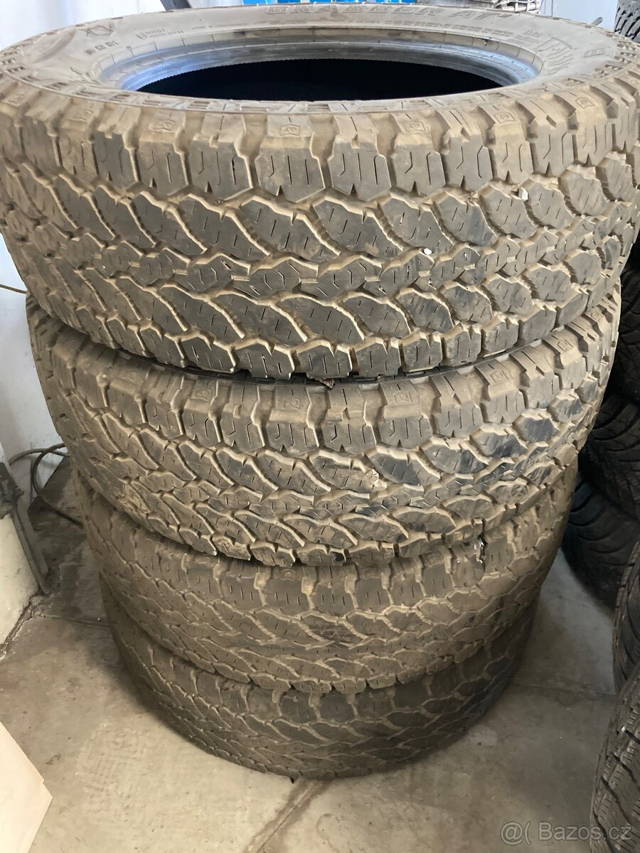 General 215/65 R16