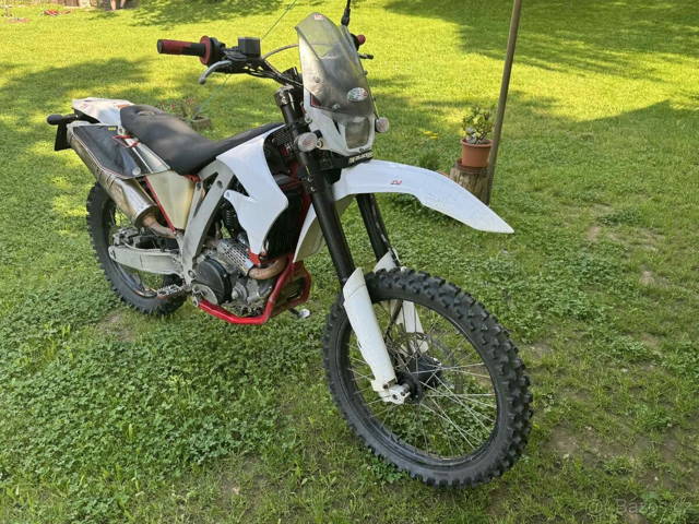 AJP PR5