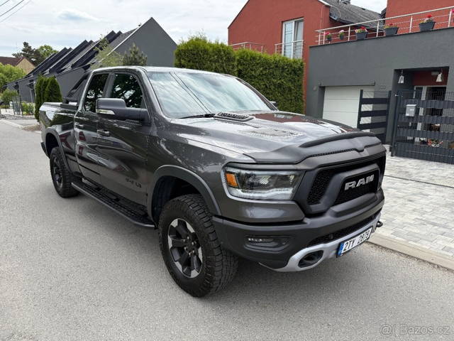 DODGE RAM 1500 HEMI REBEL LIFT