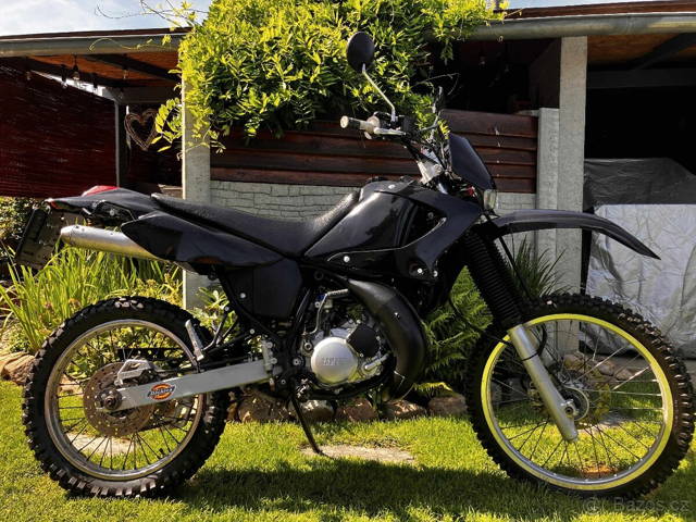 Yamaha DT 125 RE