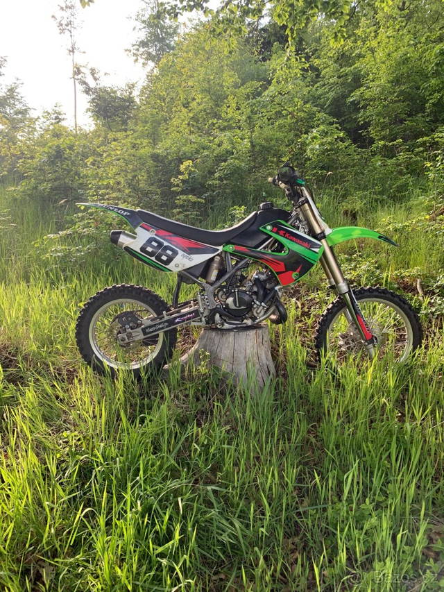 NA PRODEJ – Kawasaki KX 85 17/14 (2009)
