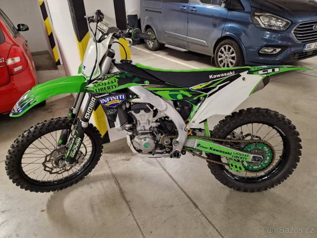Kawasaki KX450F r.v. 2018 v perfektním stavu