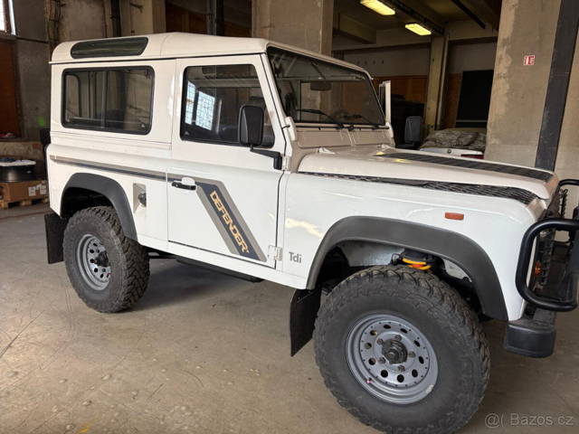 LAND ROVER DEFENDER 90 TD