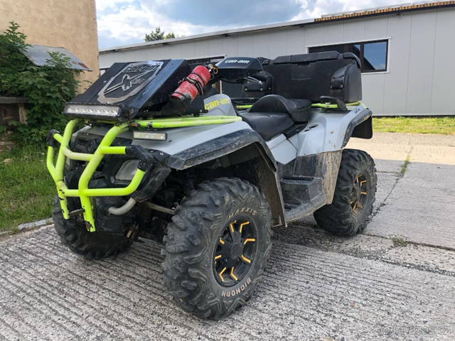 CanAm Outlander 800xt