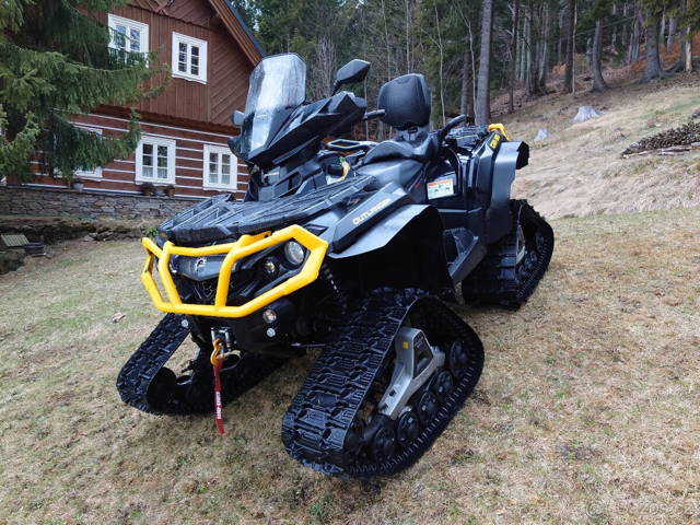 CAN-AM Outlander MAX 1000 XT-P