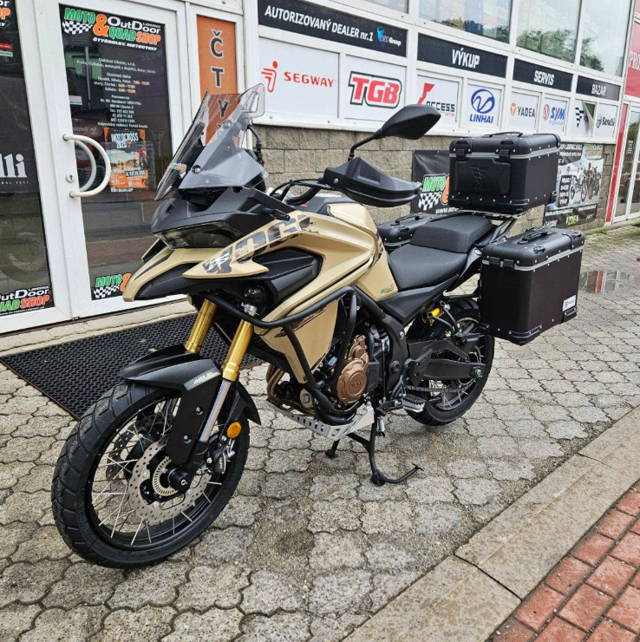 Voge 625 DSX, padací rám, drátěná kola, 47/35 kW