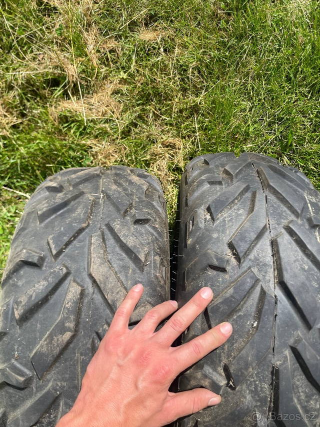 Atv pneu