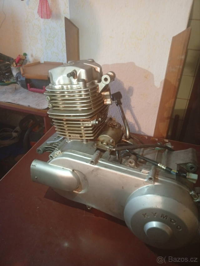 Motor KYMCO 150 mxu