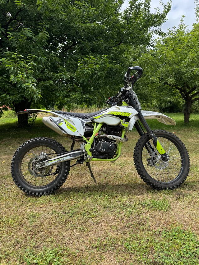 Zuumav 250ccm 4T