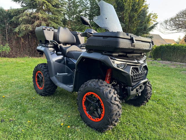 CFMOTO Gladiator X1000 G3 Premium T3b-černé barvy, rok 2024