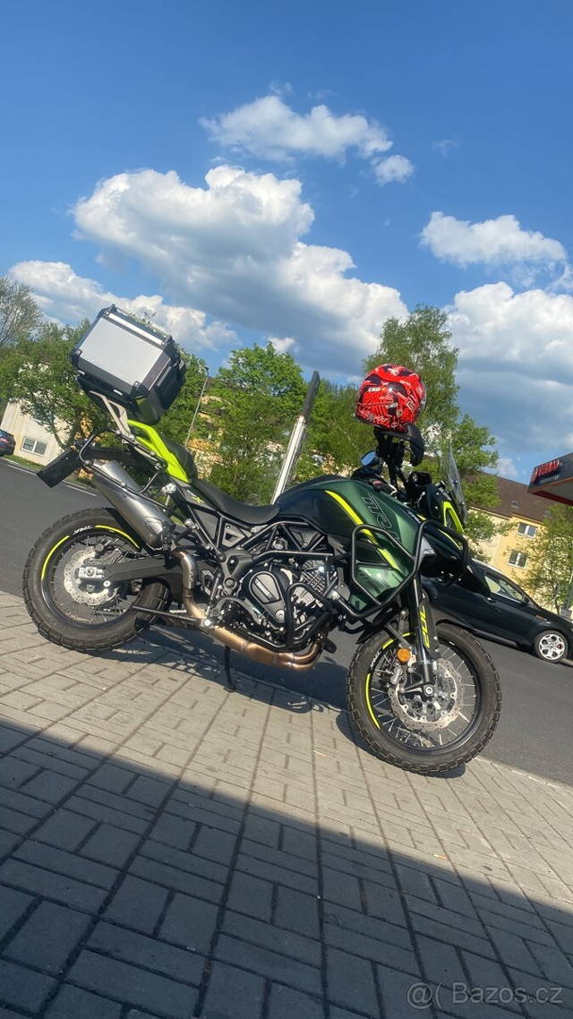 Benelli 702x včetně kufru