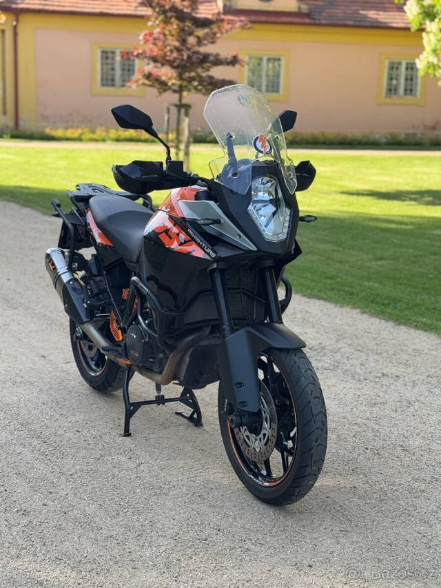KTM Adventure 1050