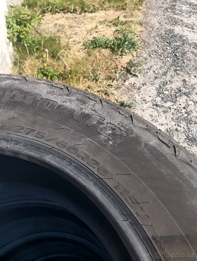 Pneu viz foto