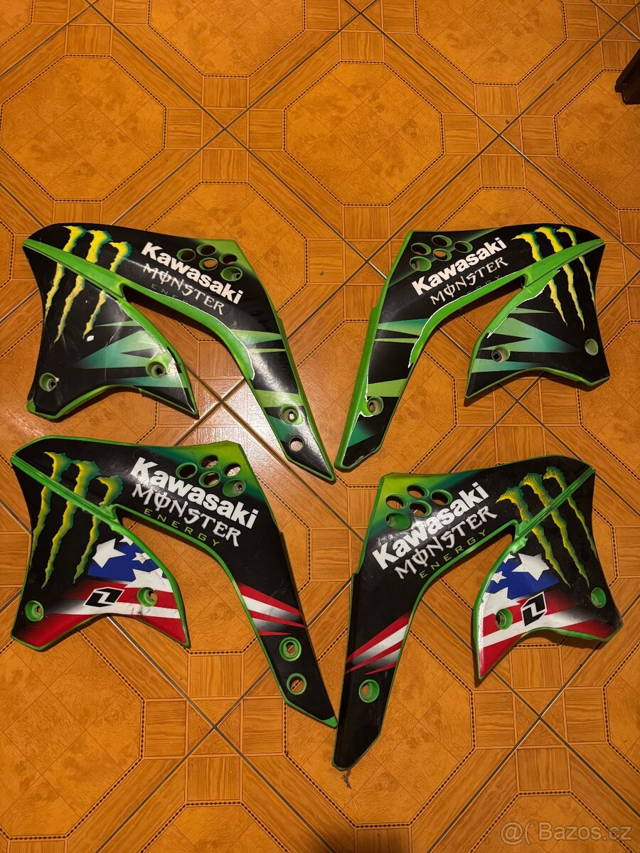 Náhradní plasty Kawasaki kx450f