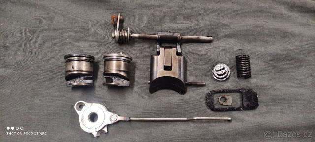 Prodám přívěru Suzuki RM250
